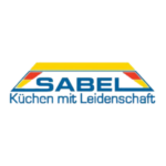 Sabel Küchen Logo – Küchen mit Leidenschaft, gelb-blauer Rahmen.